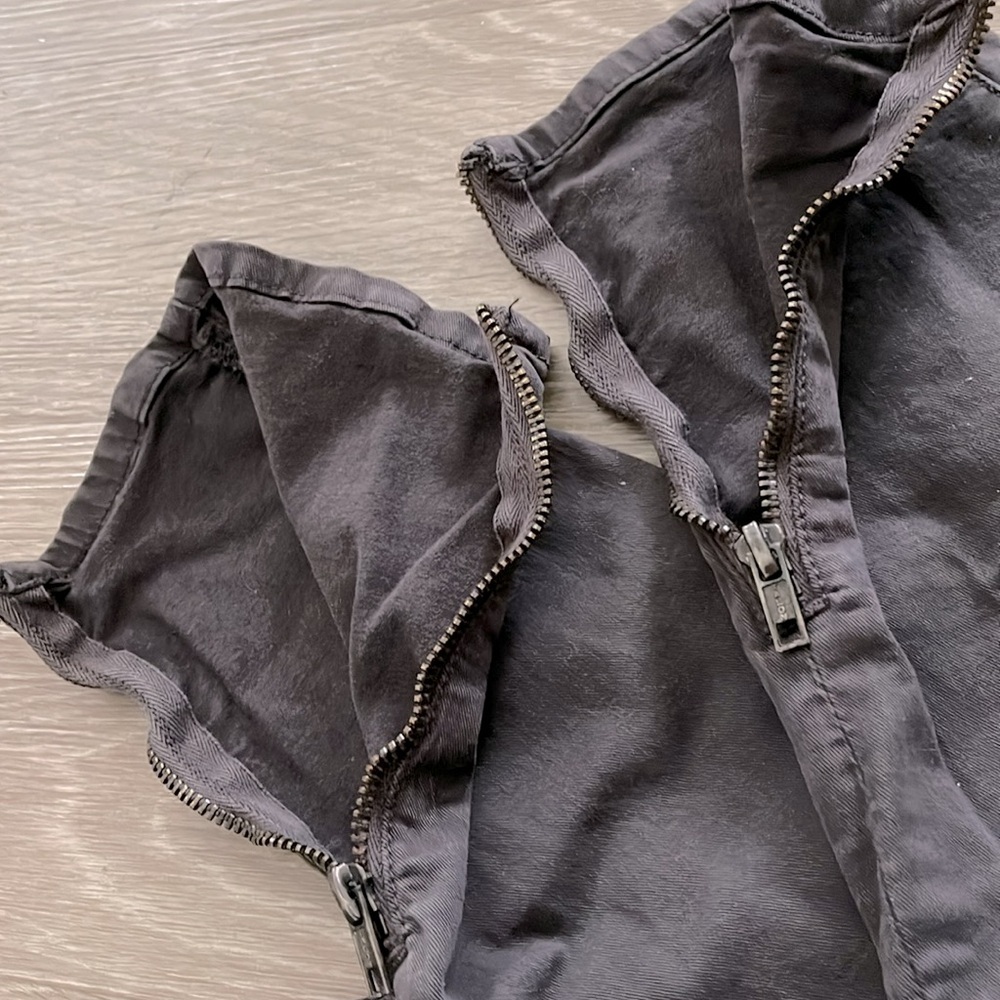 7 for All Mankind Zipper Pants Cropped Skinny Gray Women Size 27 - Picture 2 of 8